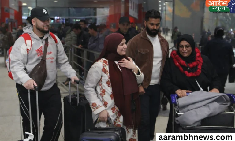 Indians return from Iran