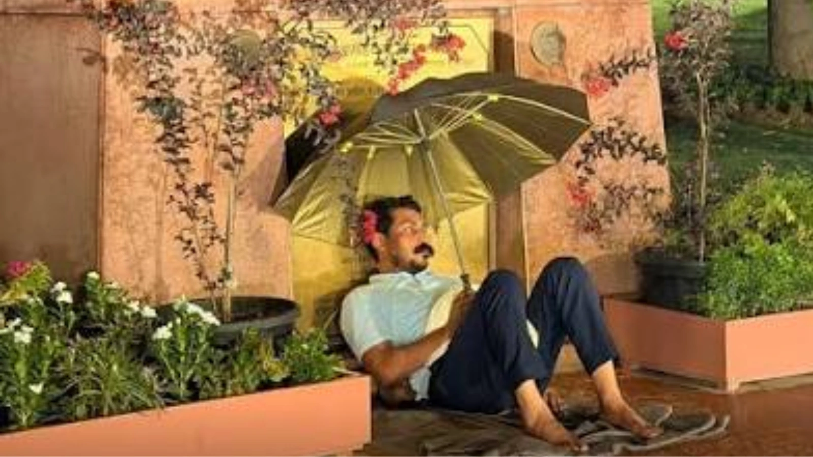 Chandrashekhar Azad Protest: संसद परिसर में रात भर दी धरना, जंतर-मंतर लाठीचार्ज पर जलियांवाला बाग से की तुलना....
